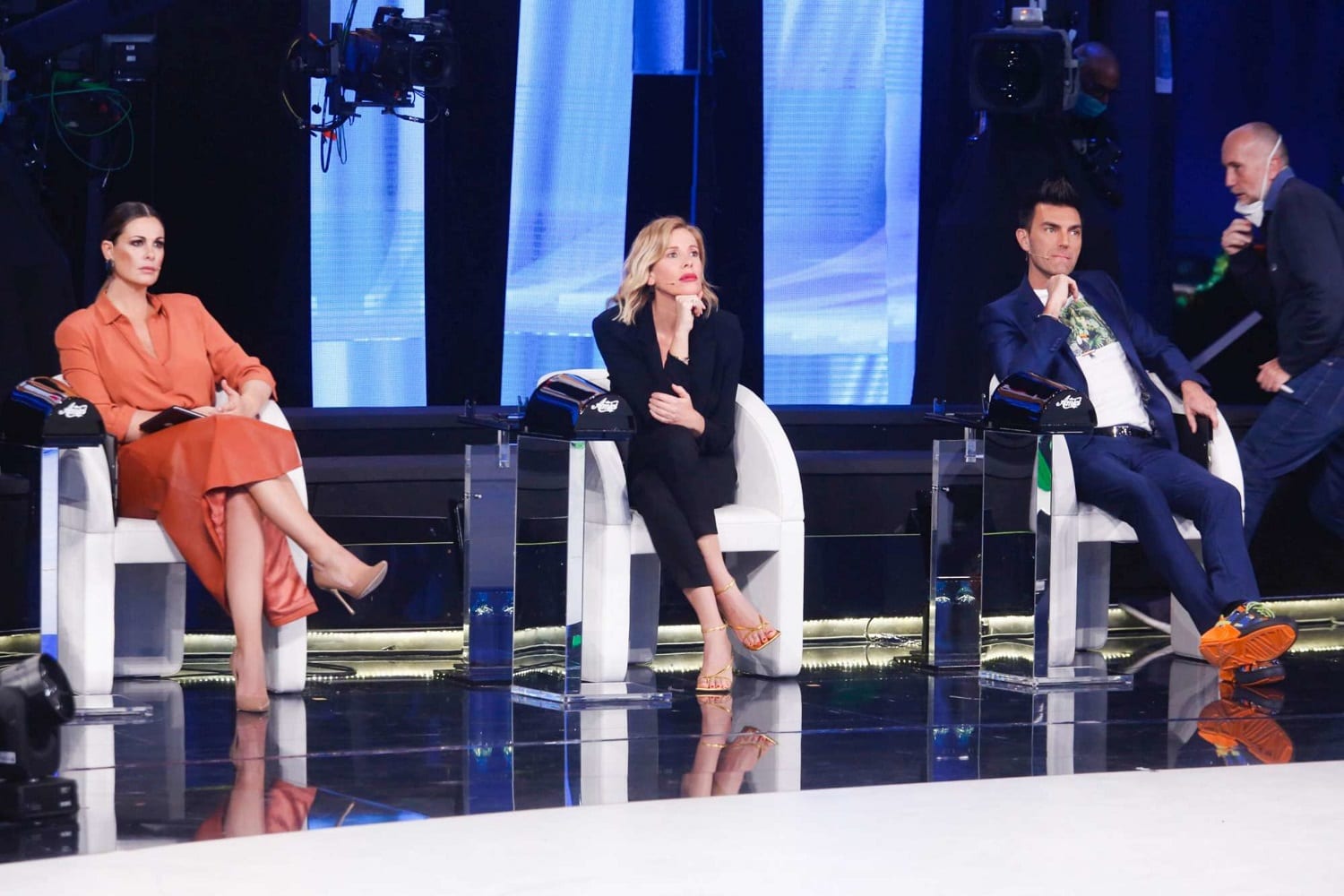 Live 27 marzo 2020: Amici di Maria De Filippi quinta puntata. Arriva la semifinale del talent show di Canale5. Prodotto da Fascino PGT per RTI