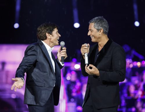 Live sabato 29 agosto 2020: Gianni Morandi Live in Arena, in prime time su Canale5. Torna il concerto del 2013, registrato all’Arena di Verona