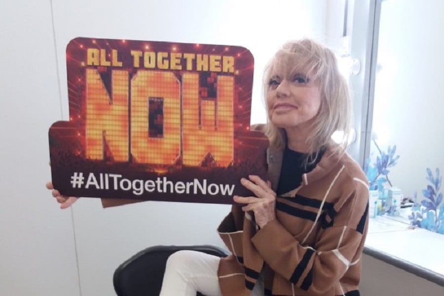 Live 12 dicembre 2020 · All Together Now 2020 ultima puntata. Continua la gara canora condotta da Michelle Hunziker, in prime time su Canale5
