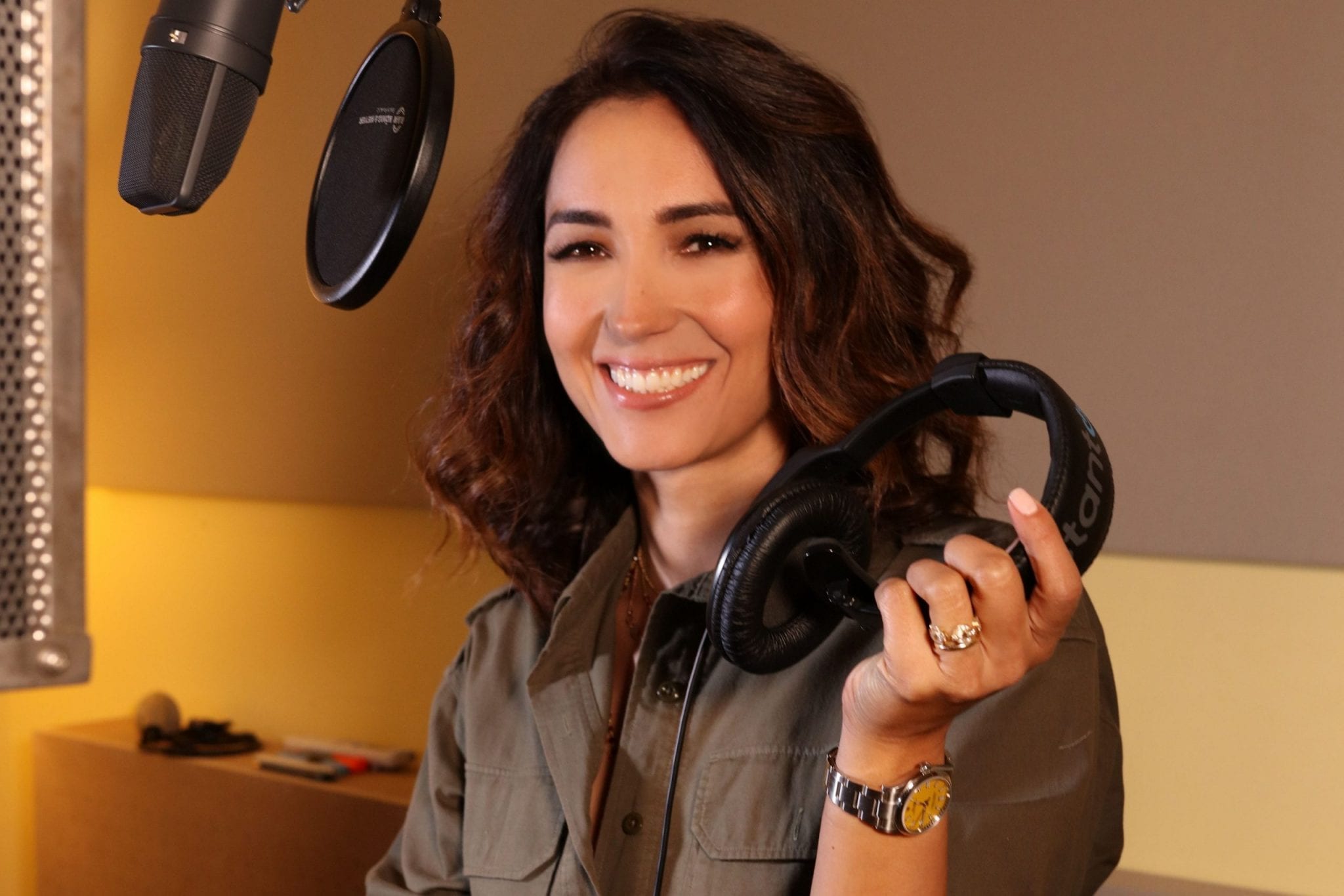 Caterina Balivo presenta Ricomincio dal NO. La popolare conduttrice partenopea debutta nel mondo del podcast con un format tutto nuovo