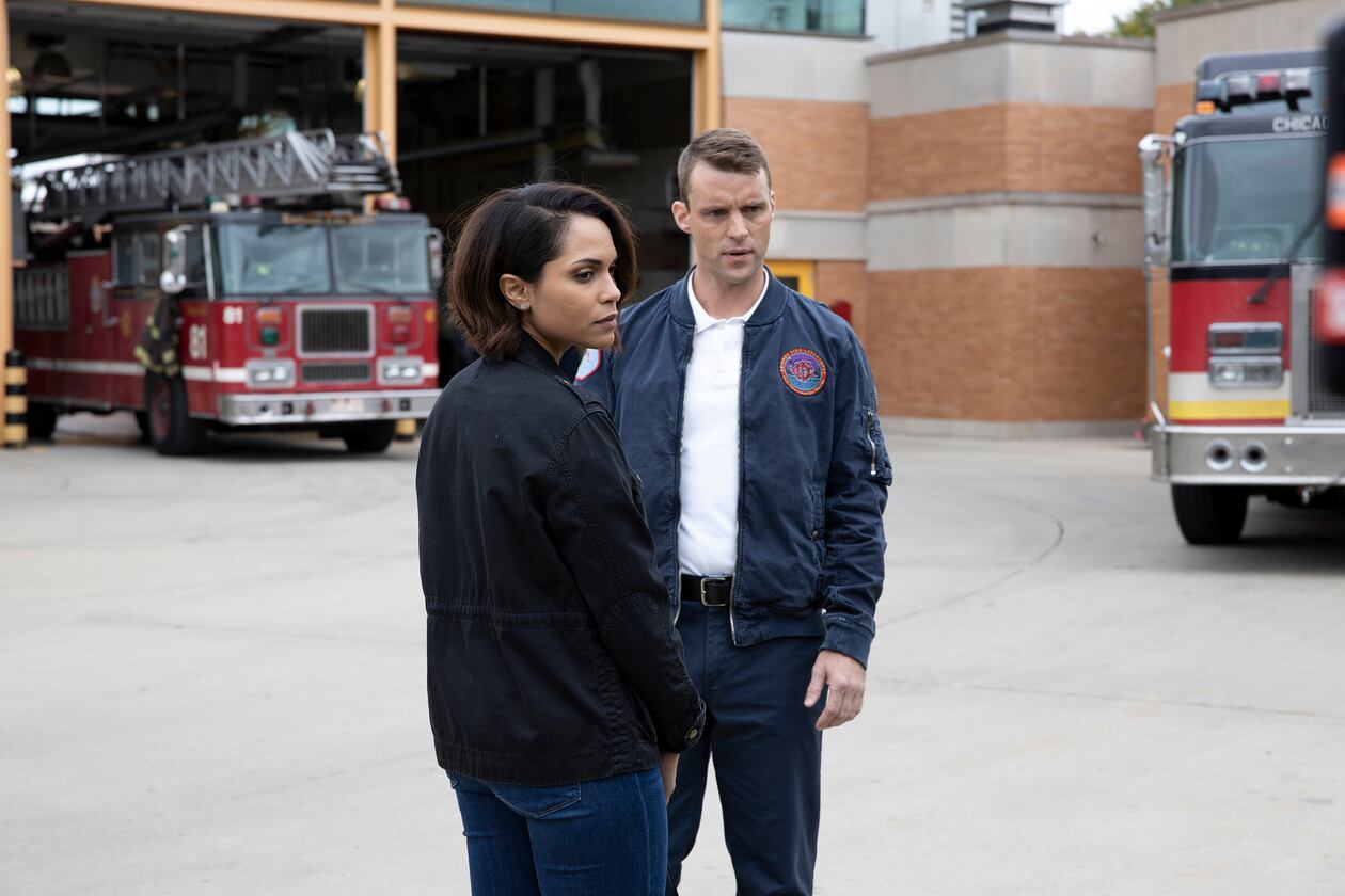 SerieTivu: Chicago Fire 8 quarto appuntamento. Tornano i pompieri e i paramedici del Chicago Fire Department, in prima tv free su Italia1