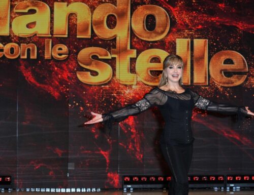 BOOM! Ecco quale programma di #Canale5 sfiderà #BallandoConLeStelle a dicembre!