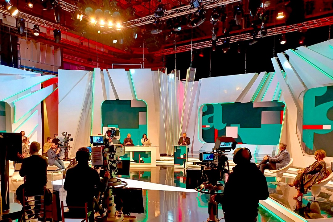 Live sabato 22 gennaio 2022 · Tv Talk quattordicesima puntata su RaiTre. Massimo Bernardini ospita Simona Ventura, Paola Perego, Ficarra e Picone