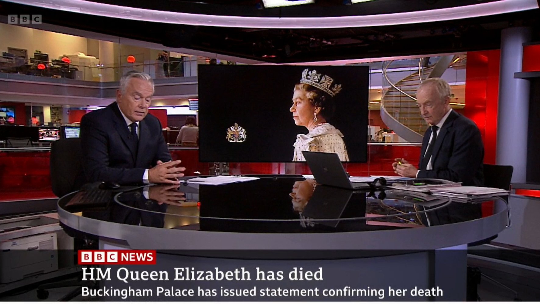London Bridge è crollato: Queen Elizabeth è morta