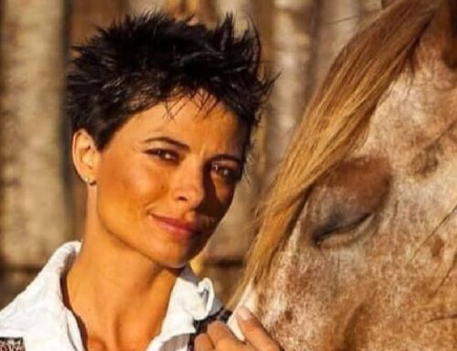 Natalia Estrada a #Sanremo2023? “Amadeus mi ha proposto di entrare in cavallo!”
